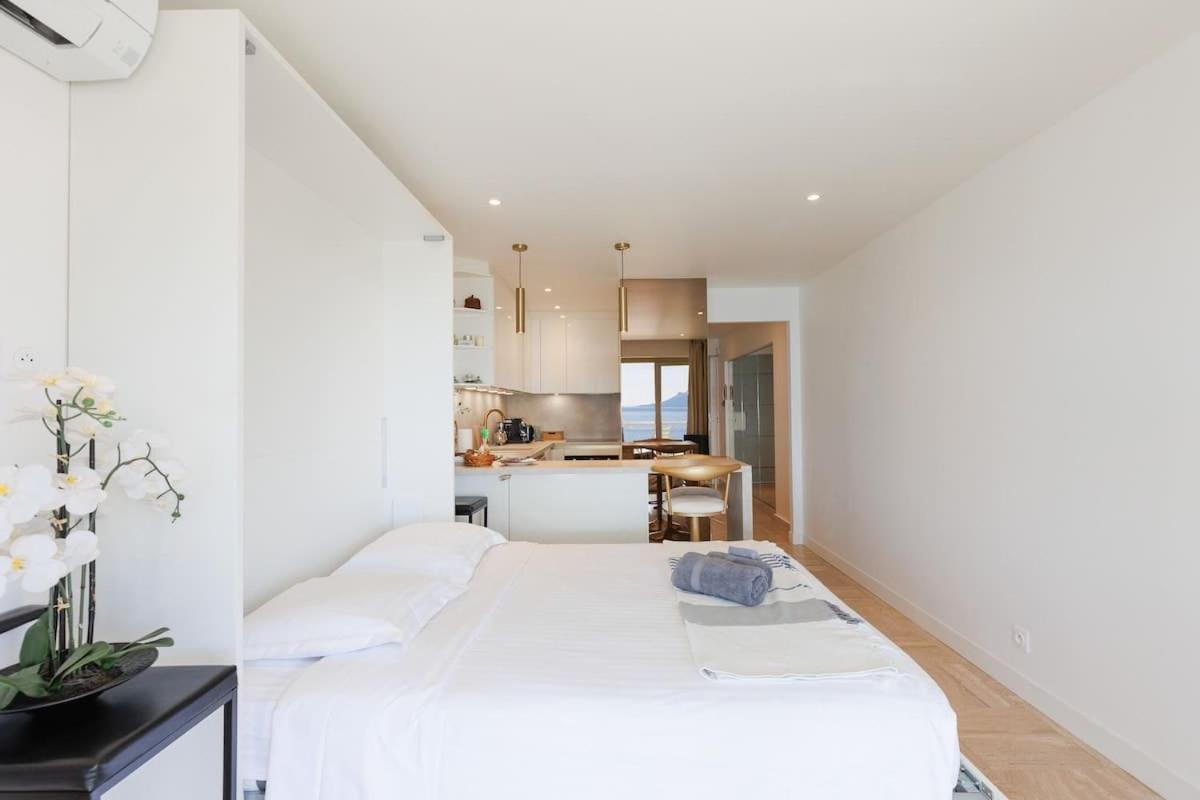 Appartement Sur La Croisette Neuf *
